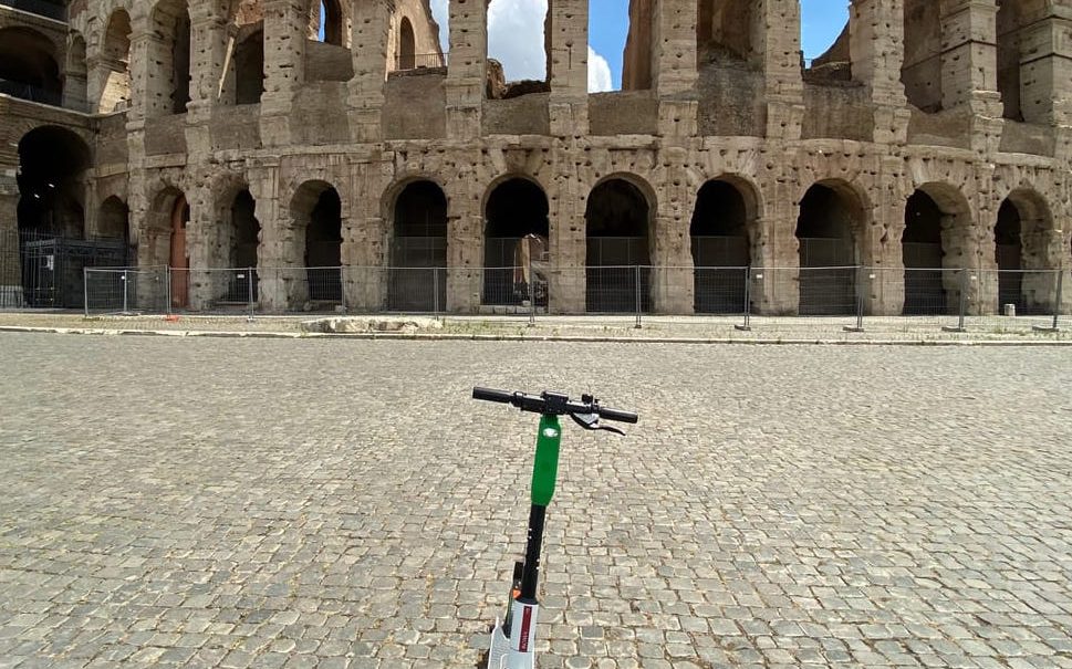 elektrische step huren in rome