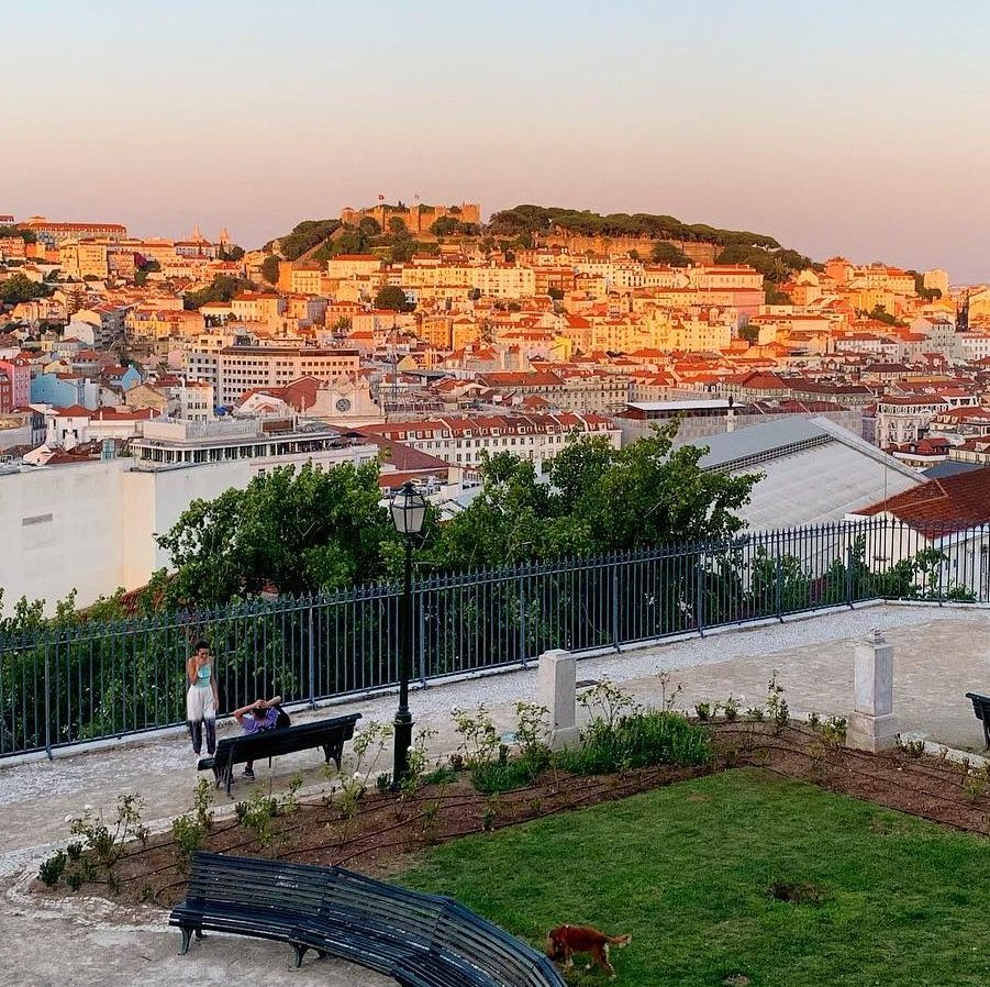 top bezienswaardigheden lissabon Miradouro São Pedro de Alcântara