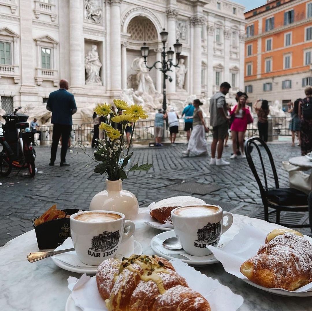 trevifontein restaurantje ontbijt rome