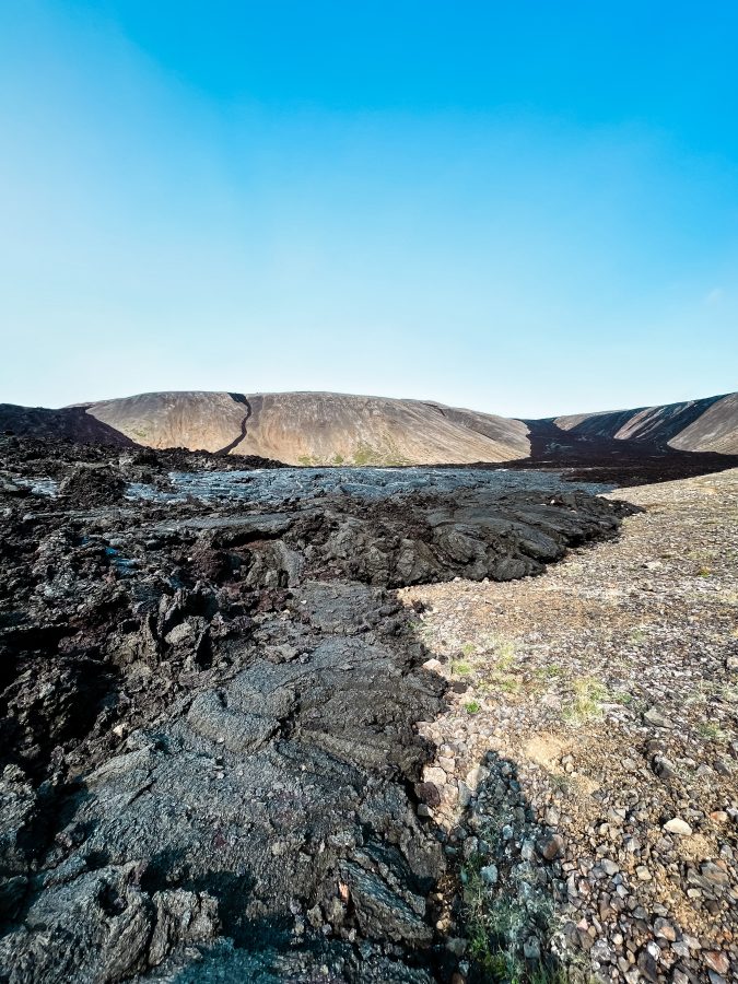 wandeling naar de actieve vulkaan op IJsland