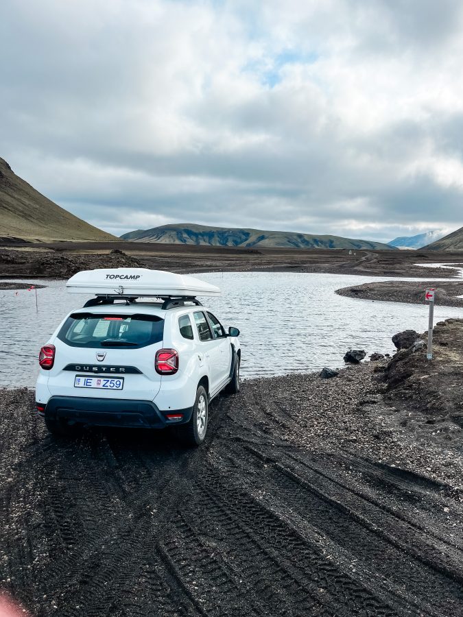 river crossing F225 met dacia Duster