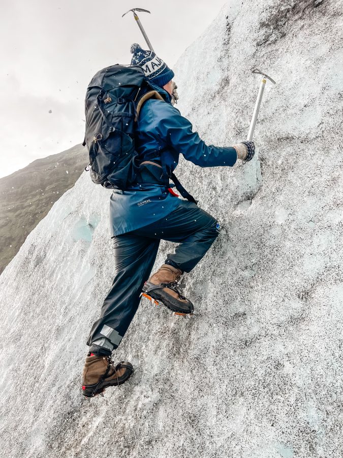 gletsjer hike ijsland