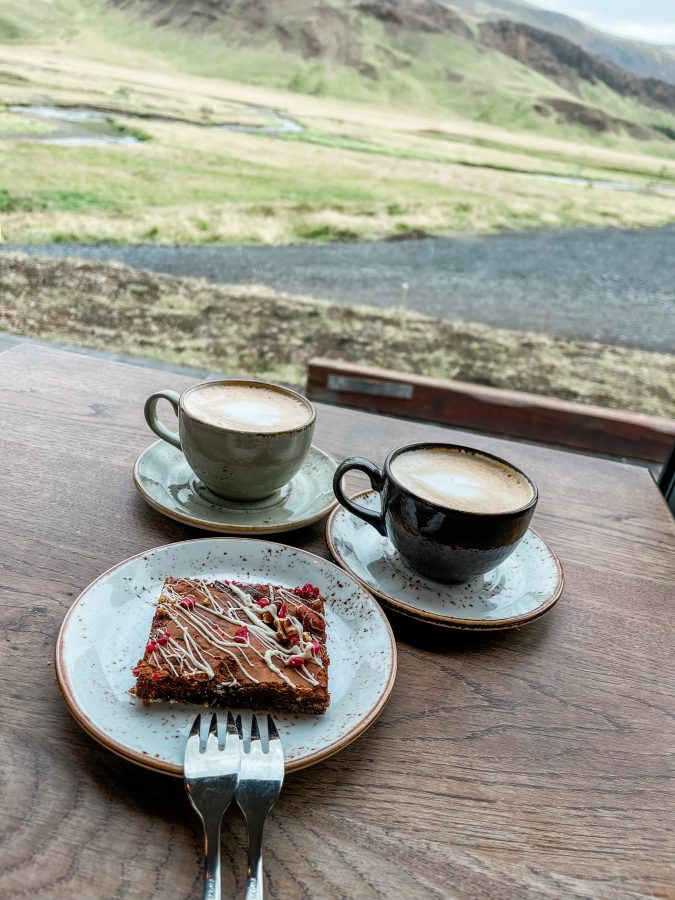 restaurant bij de Reykjadalur hotspring in IJsland