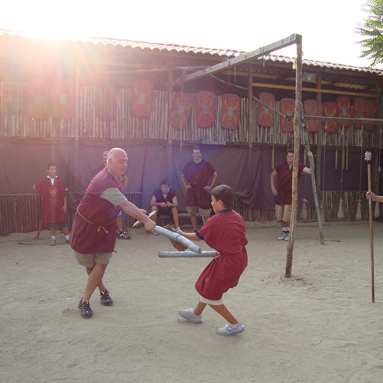met kinderen naar rome gladiatoren training