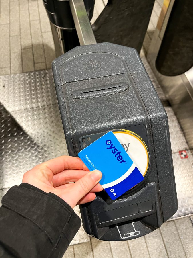 inchecken in de metro van Londen