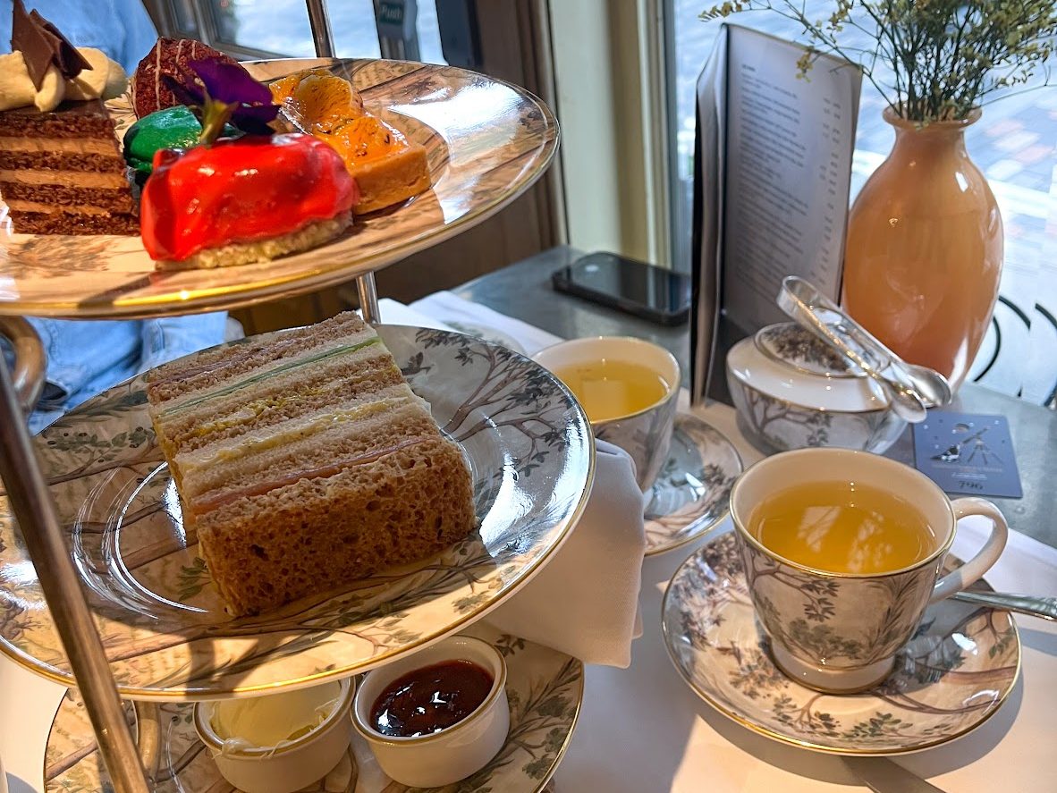 high tea in Londen