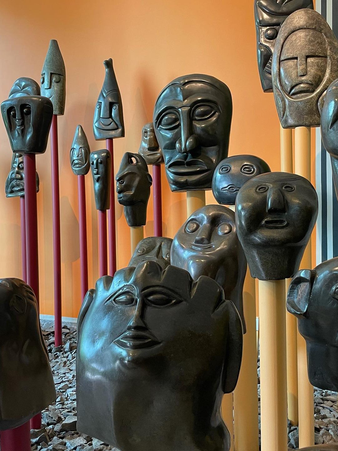 afrikaanse kunst in het monte palace museum