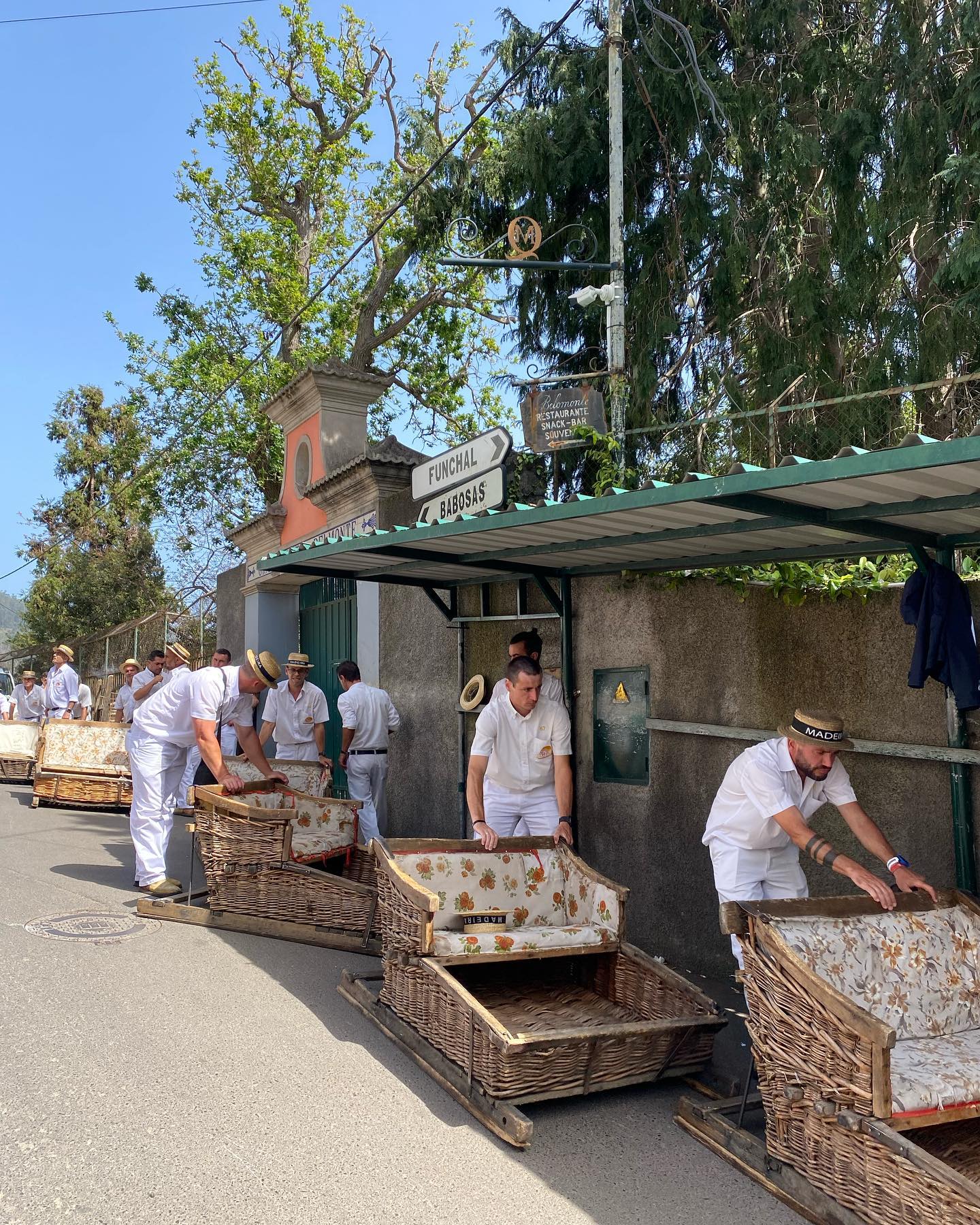 Toboggan run Sleeën door de straten van Madeira Tips & tickets
