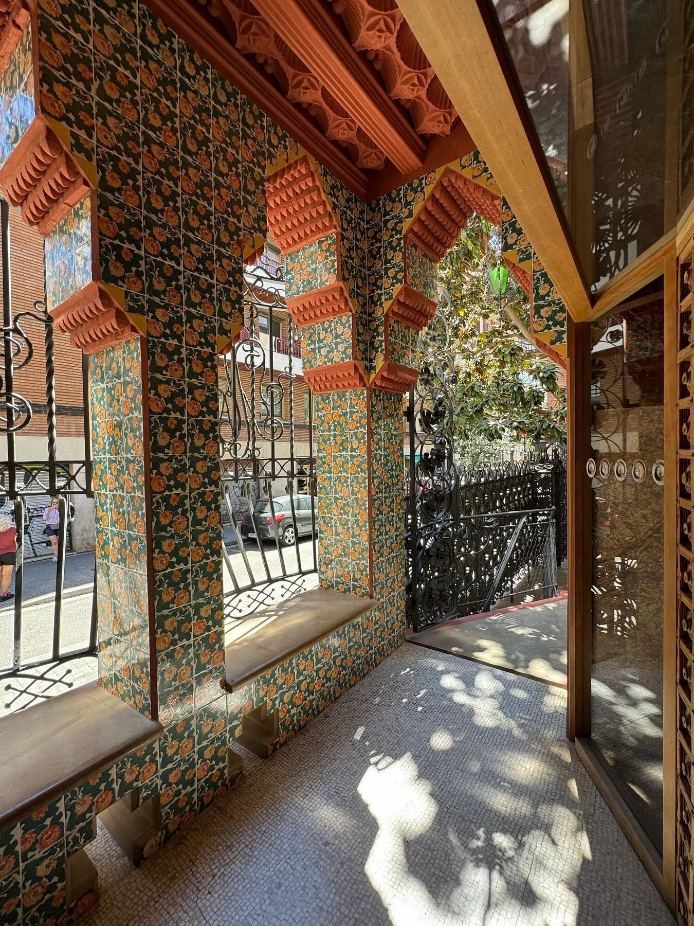 vicens huis barcelona gaudi