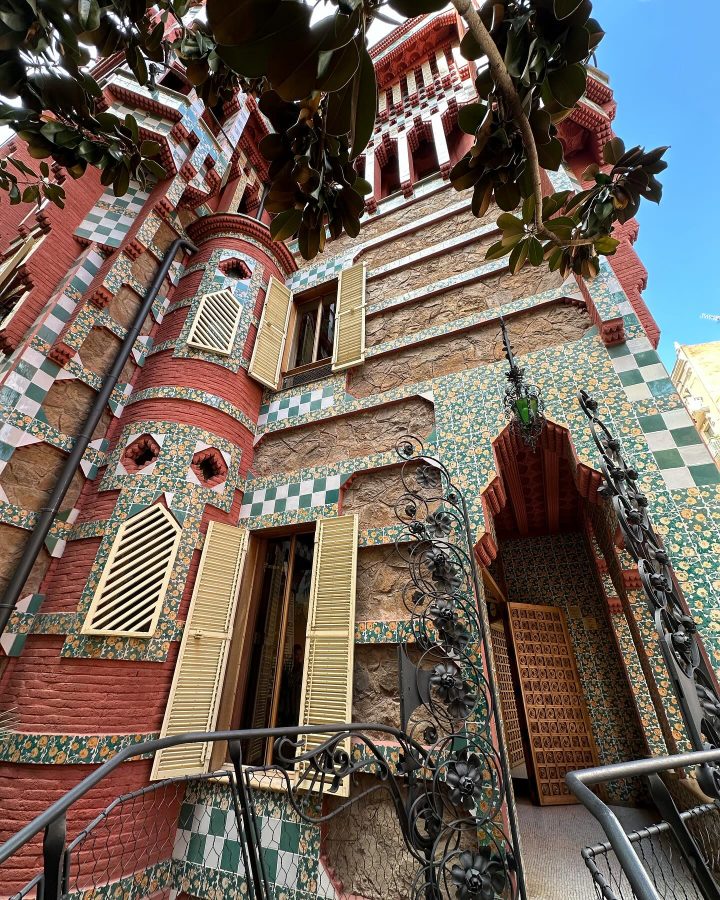 casa vicens bezoeken in barcelona gaudi