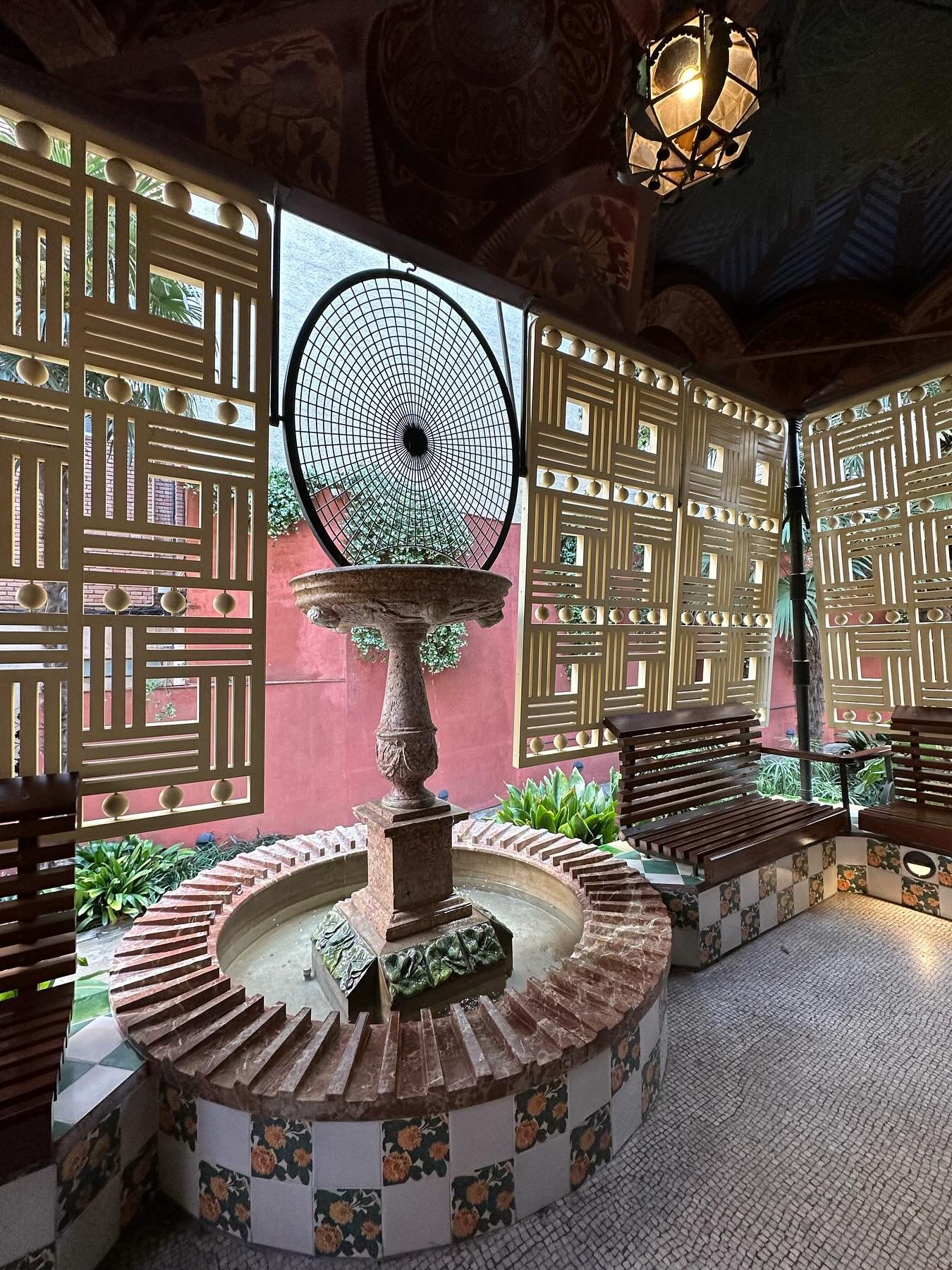 casa vicens bezoeken in barcelona gaudi