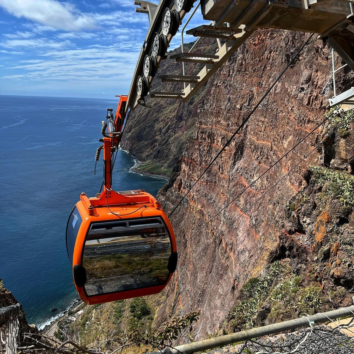 Teleférico das Fajãs do Cabo Girão