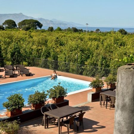 hotel op sicilie bij de etna vulkaan