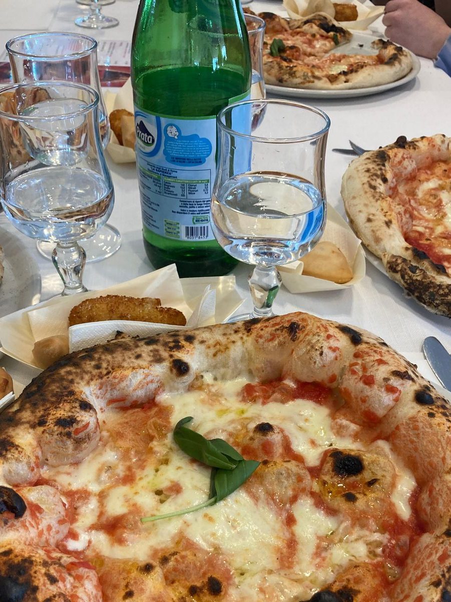 Lunch tijdens de dagtrip naar Pompeii en de Vesuvius