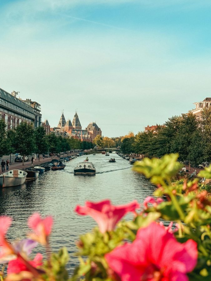 rondvaart door de grachten van amsterdam