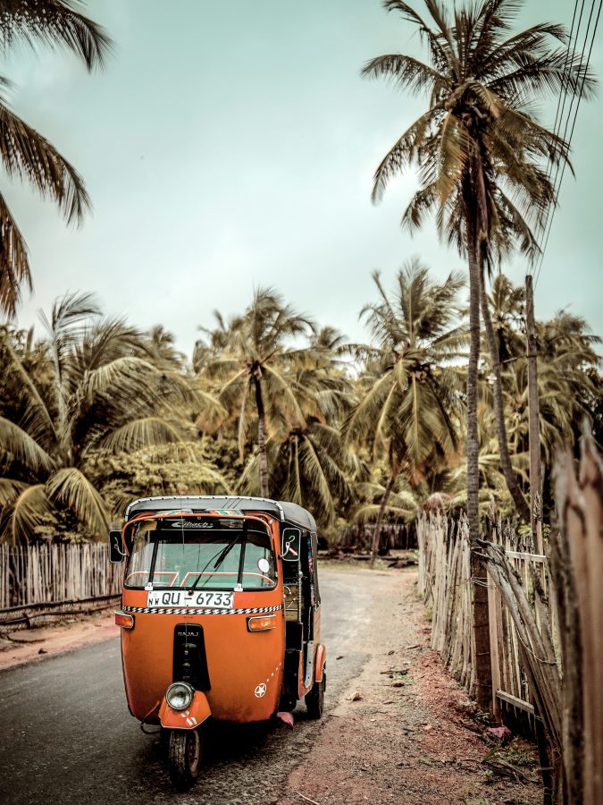 met een tuk tuk rondreizen door sri lanka