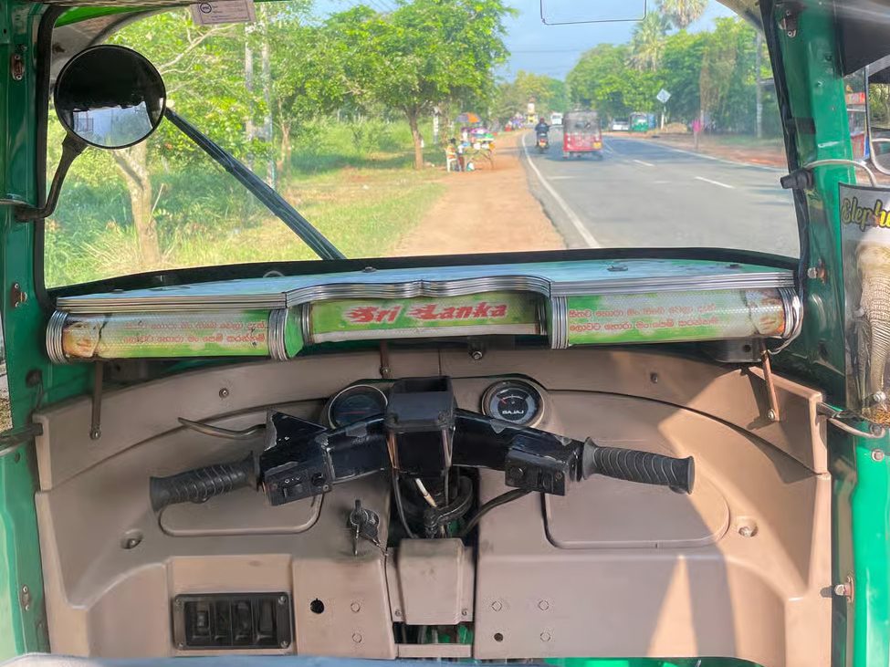 tuk tuk tour door anuradhapura met gids